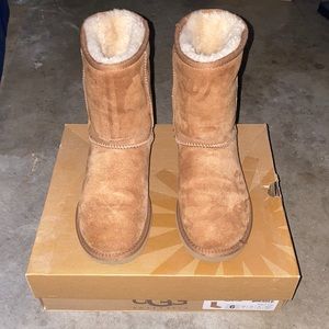 UGG Classic Short Chestnut Boots Size 6